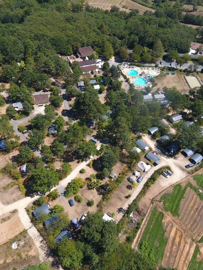 Europe Tents Camping Le Clou Meynard Exteriör bild