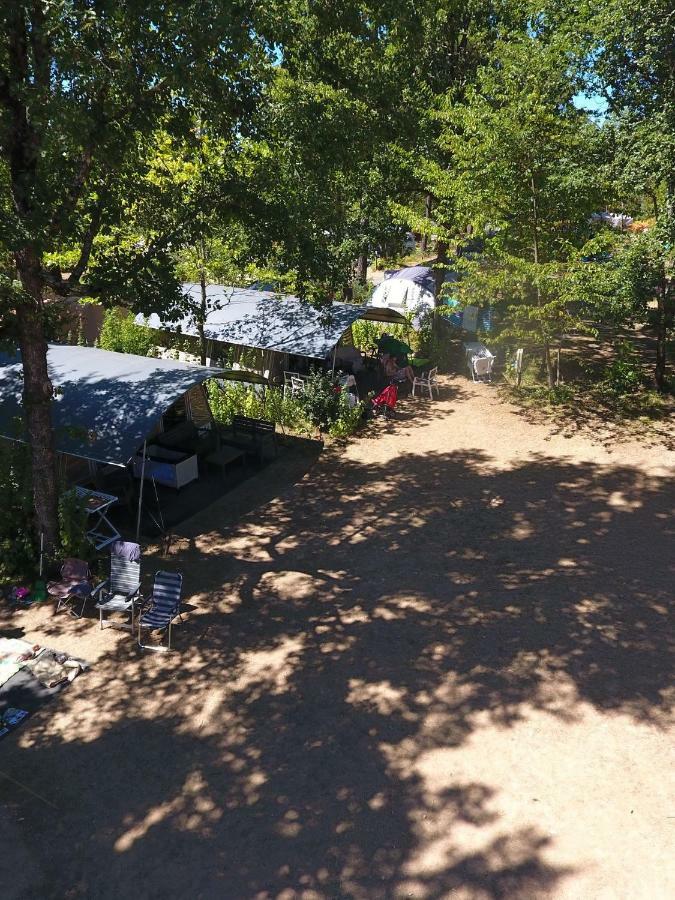 Europe Tents Camping Le Clou Meynard Exteriör bild